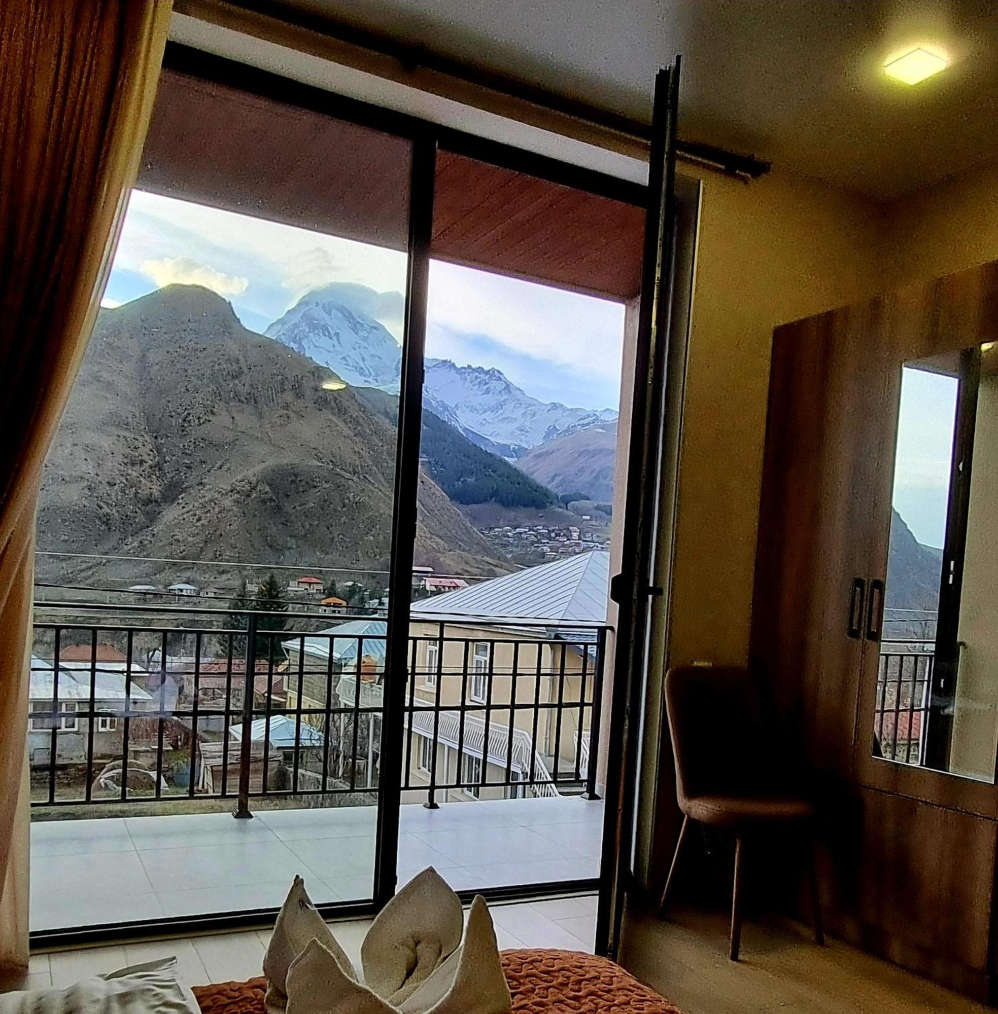 Hotel Sweet Night Kazbegi Eksteriør billede